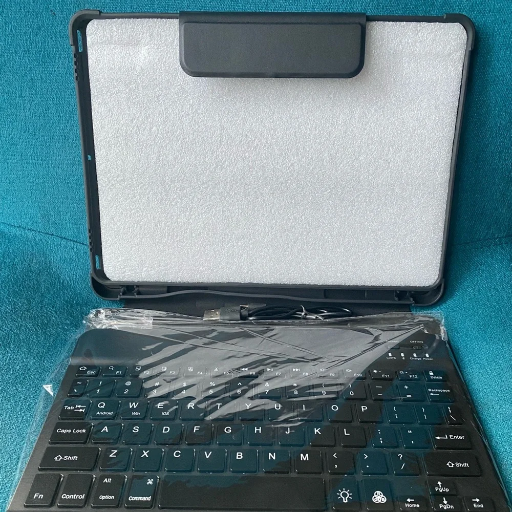 Black Wireless Keyboard